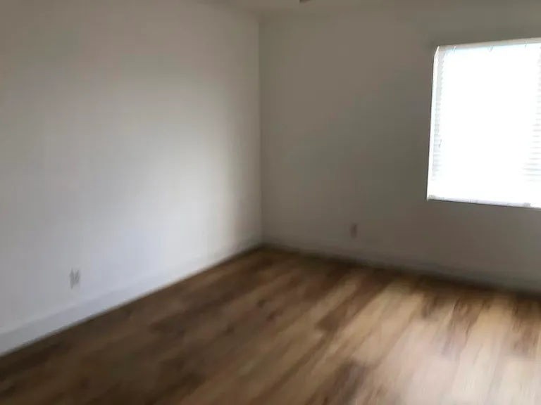8725 Russet Hills Ct — Photo 10