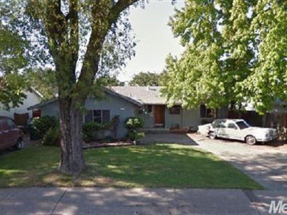 1st image of 702 Brent Ave