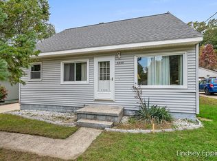 3353 Raven Ave SW, Wyoming, MI 49509