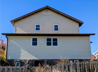 414 Middle Ave, Allison, PA 15413