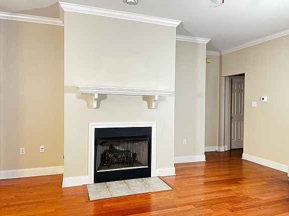 Living room Fireplace