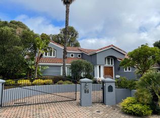 700 Jacaranda Cir, Hillsborough, CA