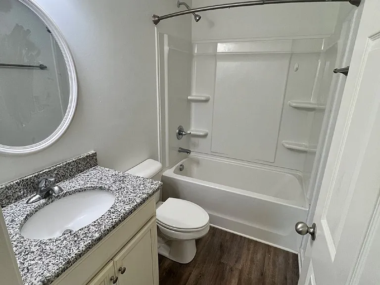 505 Paula Dr — Photo 15