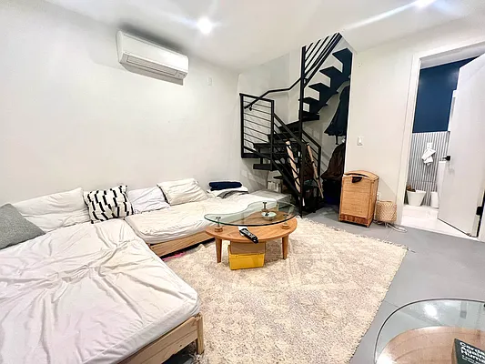 Rented by Doorway NYC, LLC | media 6