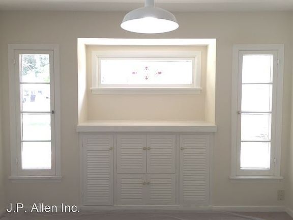2nd image of 338 Pioneer Dr