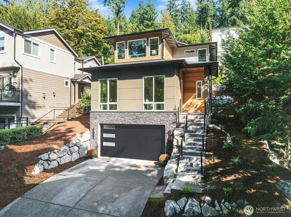 1072 205th Avenue NE, Sammamish, WA 98074