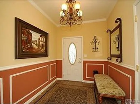 12610 172nd St, Jamaica, NY 11434