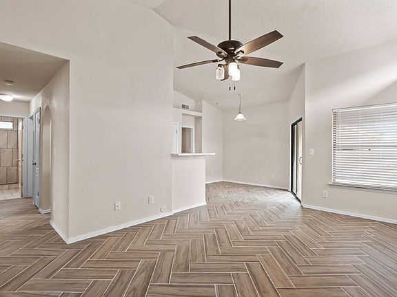 4th image of 11716 Mesquite Miel Dr