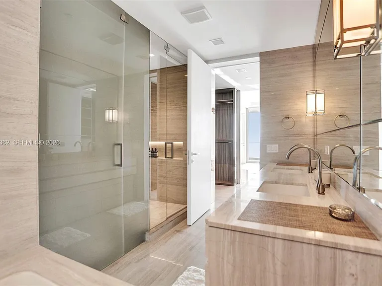 18975 Collins Ave #2001 — Photo 33