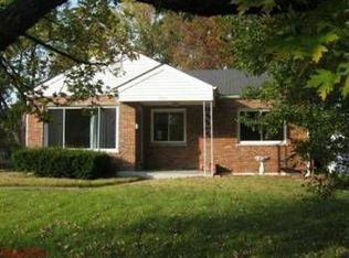 7327 S Yorkshire Dr, Saint Louis, MO
