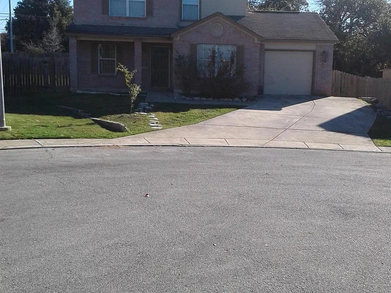 9102 Tezel Lndg — Photo 1