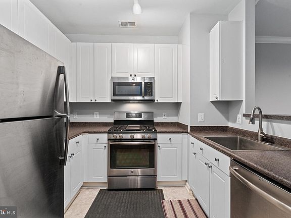 4th image of 2791 Centerboro Dr APT 270