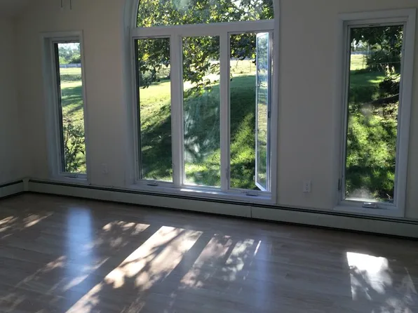 (undisclosed Address), Schnecksville, PA 18078