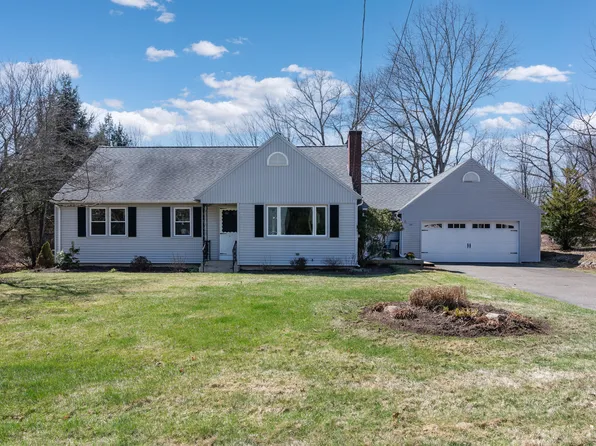 36 Dyer Avenue, Canton, CT 06019