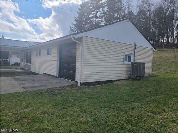 2nd image of 71598 Sunny Acres Dr