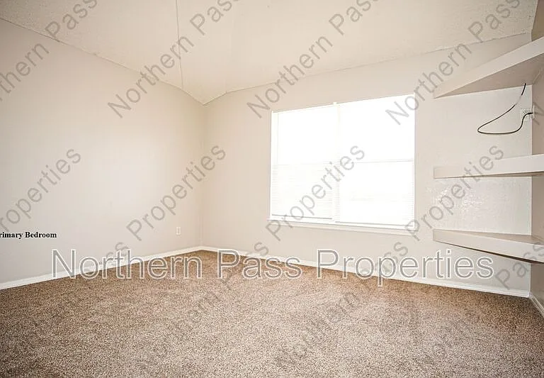 817 Dakota River Ave — Photo 16