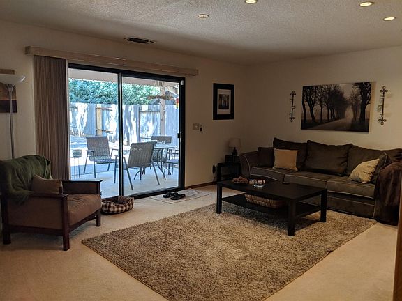 3rd image of 6039 Dublin Way