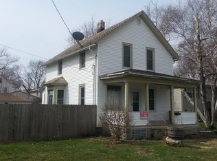 1100 McDonald Ave, Aurora, IL 60506