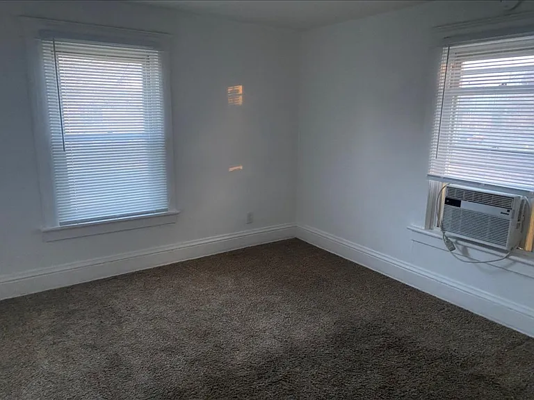 211 1/2 Borgess St — Photo 6
