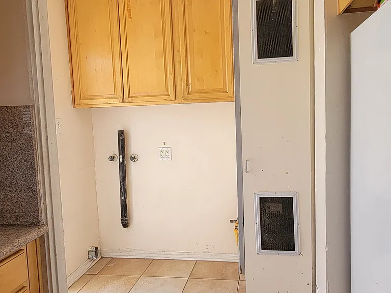 1201 S Electric Ave — Photo 9