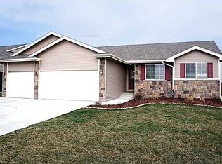 137 Mallard Pointe Dr NW, Bondurant, IA 50035