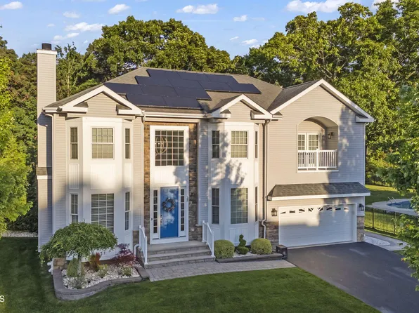 12 Angel Court, Howell, NJ 07731