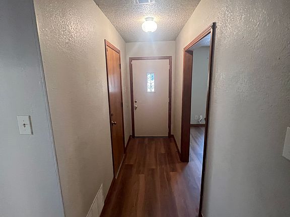 4th image of 1612 Missouri Ave