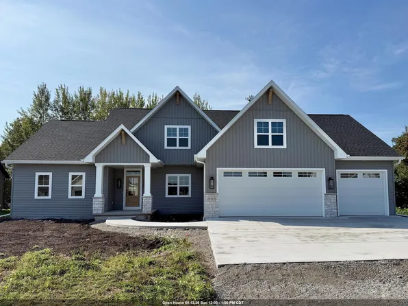 W5875 Delta Dr, Menasha, WI 54952
