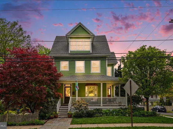 218 Green St, Doylestown, PA 18901
