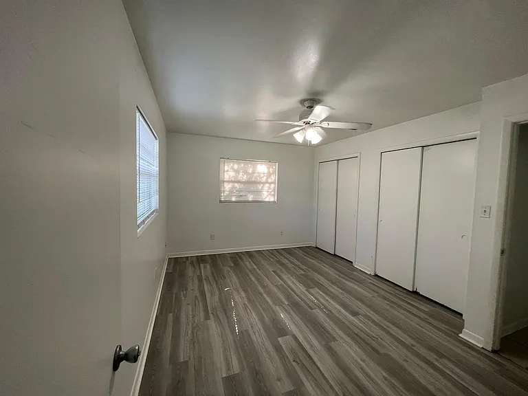 3236 NW 30th Pl — Photo 9