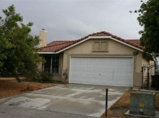 18045 Athol St, Fontana, CA 92335