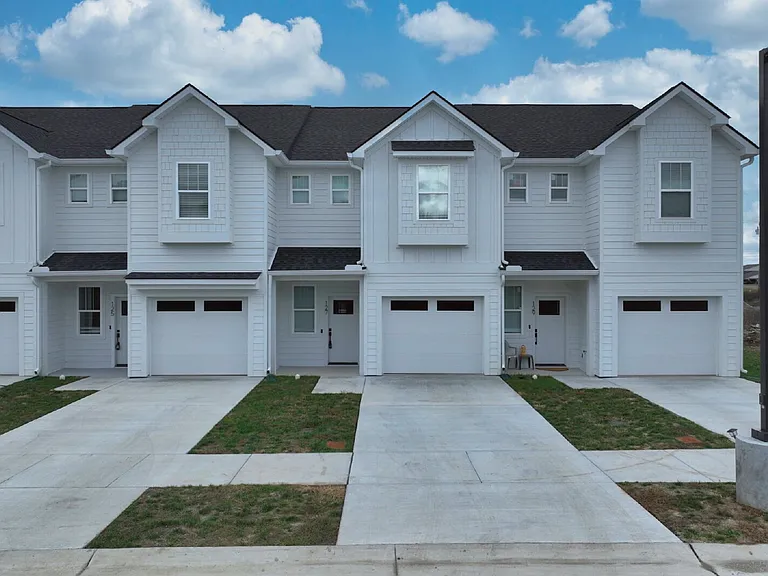 115 High Park Cir — Photo 1
