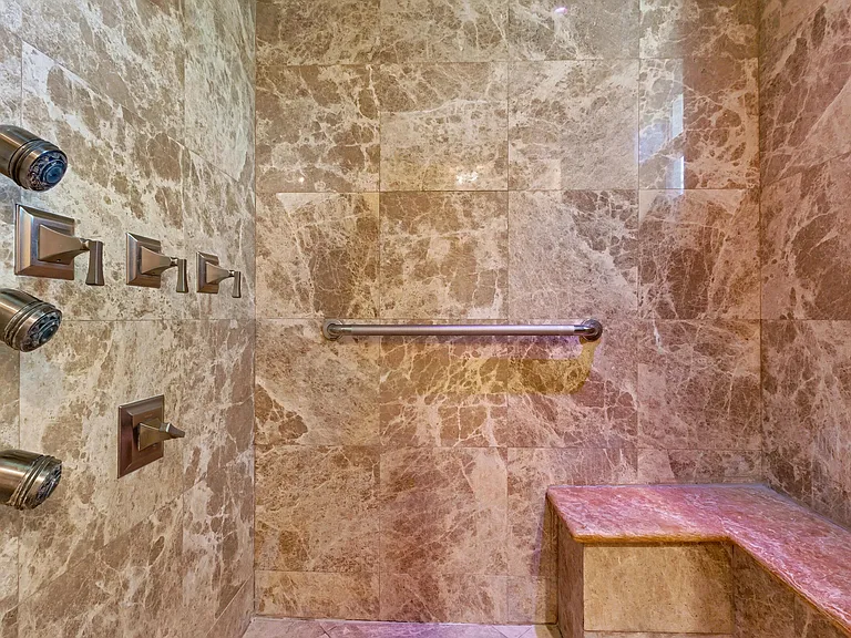 860 E Park Dr — Photo 38