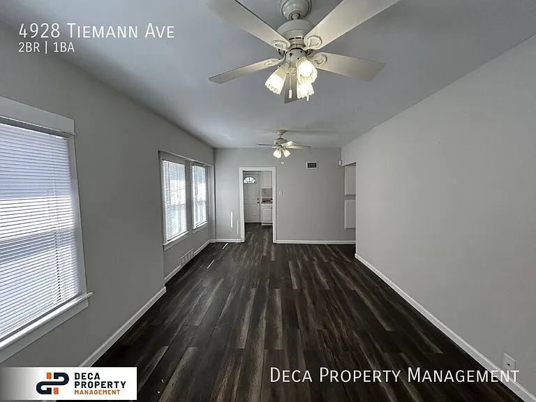 4928 Tiemann Ave — Photo 2