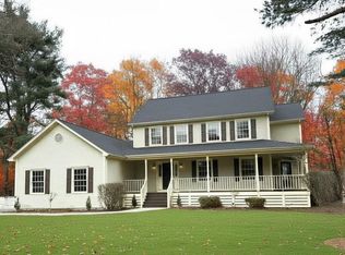 5 Connor Ln, Barrington, RI 02806