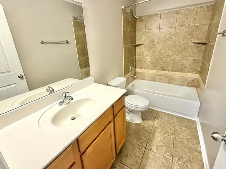 7948 Jadewood Cv — Photo 10