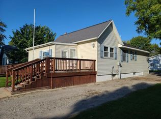 620 7th St, Sebewaing, MI 48759