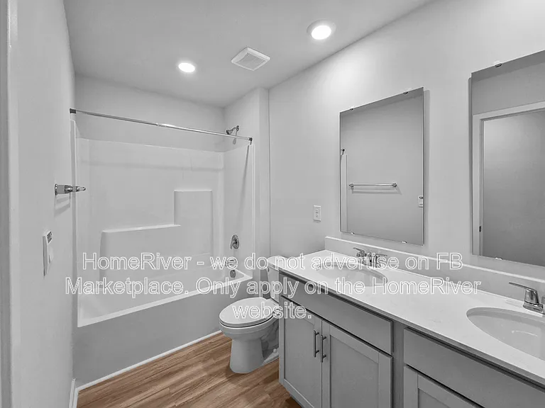 654 13th Avenue Dr NE — Photo 16
