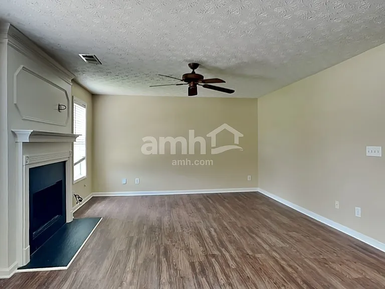 3341 Kittery Dr — Photo 8