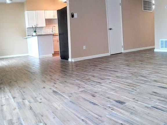 5th image of 1939 E Missouri Ave APT 16