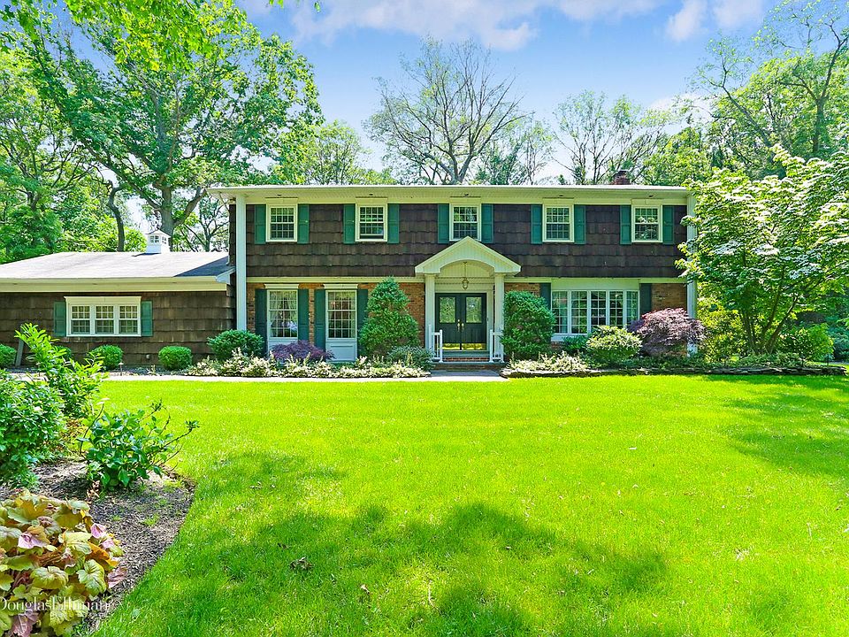 1st image of 18 Blacksmith Ln