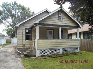 1215 Grove St, Aurora, IL 60505