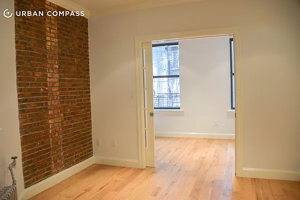 Rented by Compass | media 10