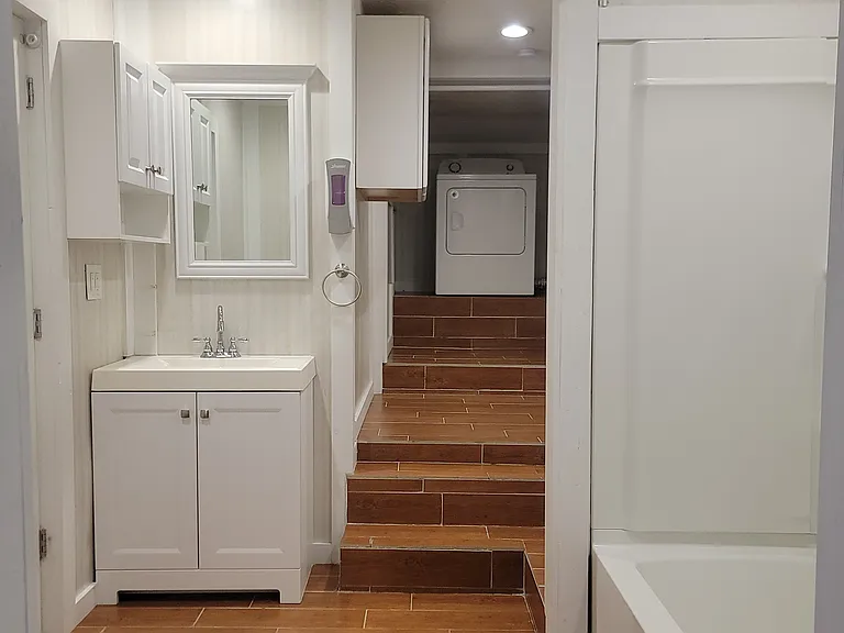 808 E Water St #A — Photo 29