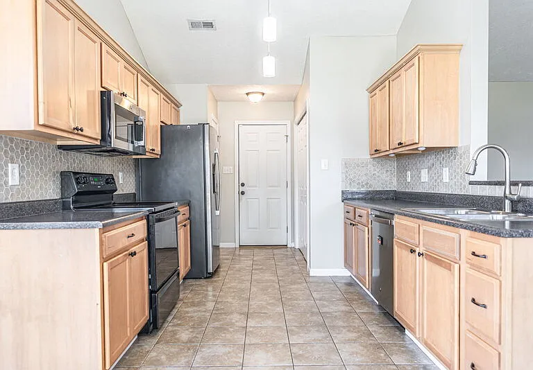 131 River Birch Ln — Photo 6