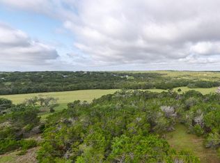159 W Lacey Oak Pkwy, Kerrville, TX 78028
