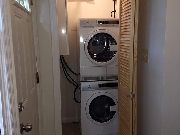 Laundry / Utility Closet