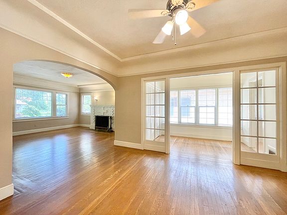 4th image of 1039 33rd St APT 1