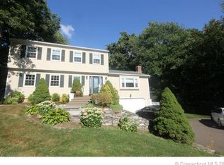 58 Putting Green Ln, Prospect, CT 06712