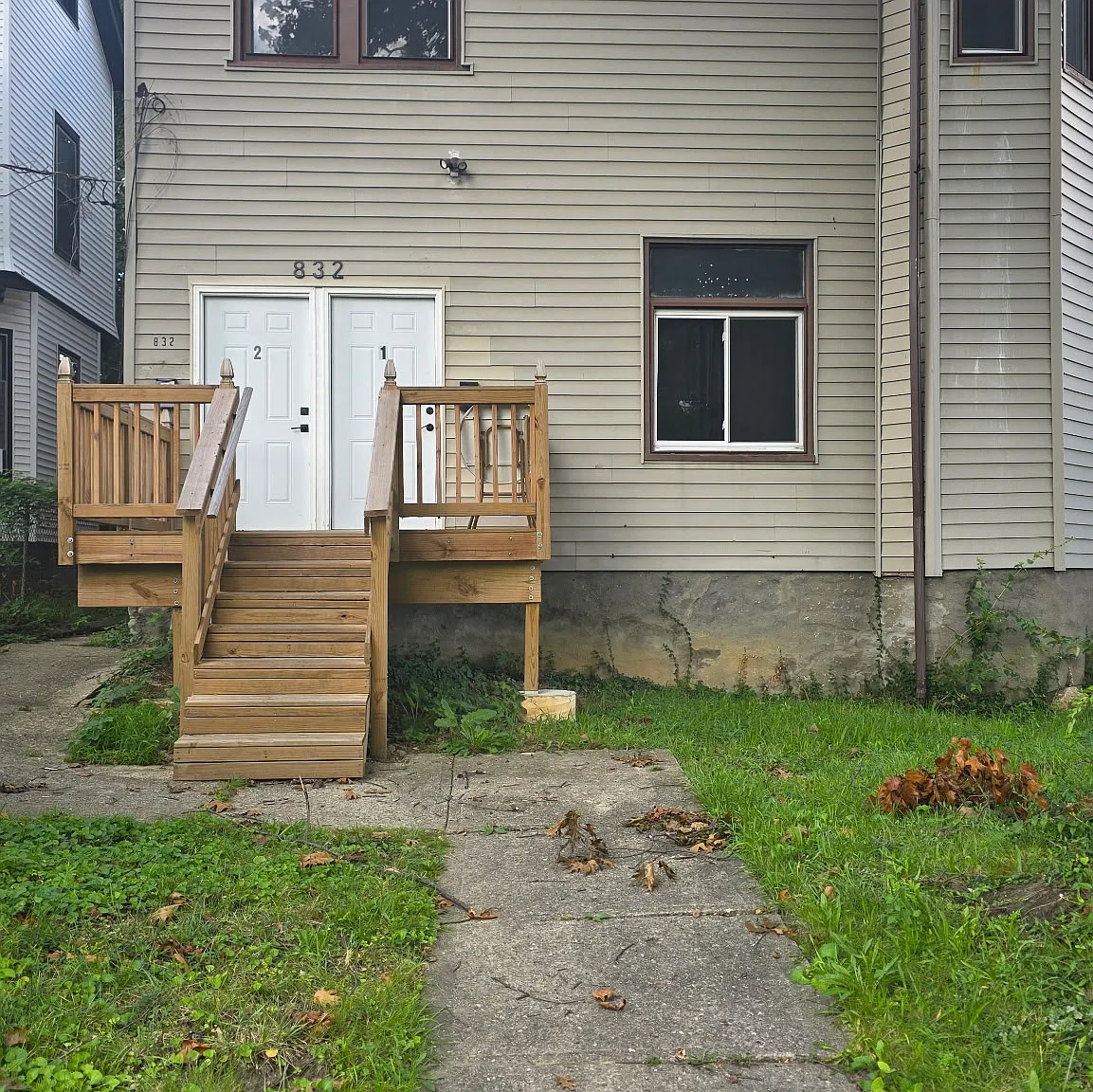 3 bed, $1,650 — Photo 1